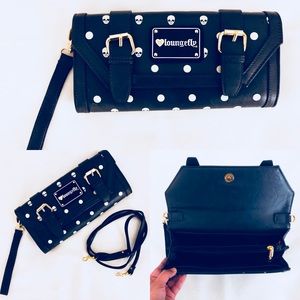 Cute Loungefly clutch 💀 ✨host pick!!✨